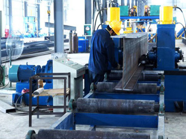 H型鋼翼緣液壓矯正機